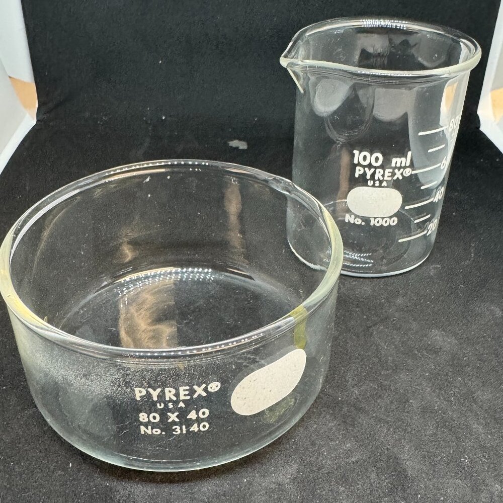 set CORNING PYREX Glass crystalizing dish 80 x 40 & Beaker  100 ML  3140 -J1193